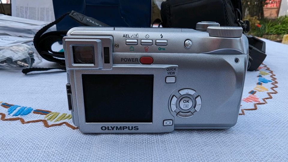 Olympus Digital Compact Camera Camedia C-765 Ultra Zoom inkl. Zub in Speyer