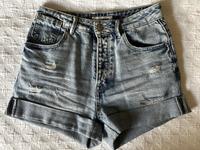 PIMKIE Shorts Jeansshorts Gr. 34 Hessen - Modautal Vorschau