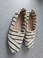 Toms Sommerschuhe Damen gestreift Gr.36 Rheinland-Pfalz - Stadecken-Elsheim Vorschau