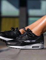 Nike Air Max 1 Swoosh Overbranding schwarz Leder Gr. 40,5 Nordrhein-Westfalen - Greven Vorschau