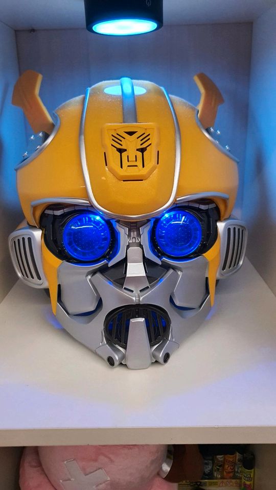 Transformers Bumblebee Showcase Helm hasbro in Baesweiler