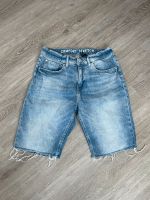 H&M Jeans Shorts kurze Hose Gr.158/164 Nordrhein-Westfalen - Lemgo Vorschau