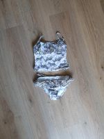 Kleidung Mädchen Gr. 104  NEU Pusblu Bikini Rüschen Volants Zebra Nordrhein-Westfalen - Recklinghausen Vorschau