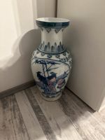Vase mit schöner Kunst Stuttgart - Mühlhausen Vorschau