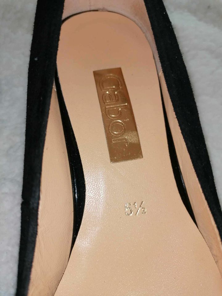 Schuhe Pumps Gabor Größe 38 1/2, (5 1/2) schwarz Wildleder in Wermelskirchen