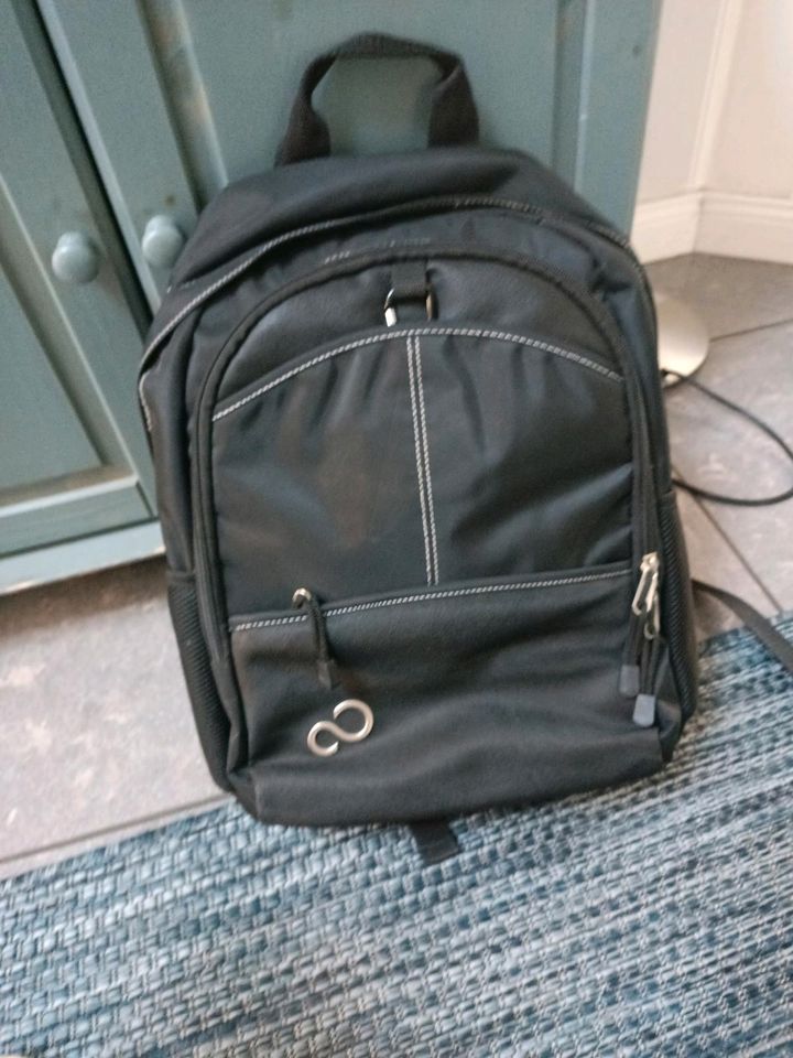 Notebook Rucksack in Adendorf