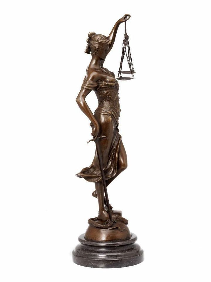 Bronzeskulptur Justitia Bronze Figur Skulptur Anwalt 197€* Waage in Bad Homburg