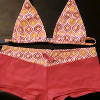 Toller Bikini Hot Stuff rot gelb orange Gr. 164 / XS wie neu Baden-Württemberg - Sandhausen Vorschau