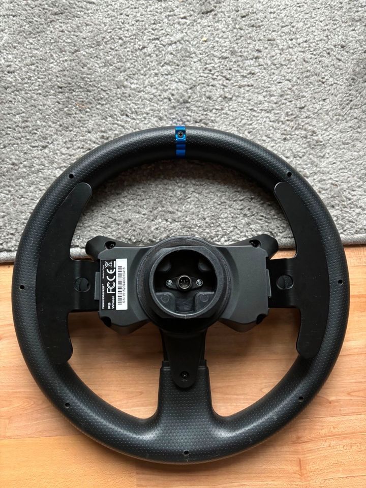 Thrustmaster T300 RS Set mit Zubehör! in Essen-Haarzopf