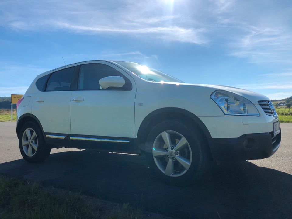 Nissan Qashqai 2.0 BJ 2008 in Lahntal