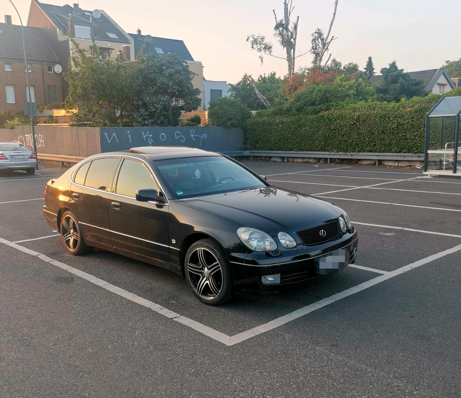 Abbildung des Autos LEXUS GS 300 BENZIN GAS …