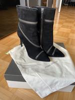 Pierre Balmain Stiefeletten High Heels schwarz Wildleder 39 Hamburg Barmbek - Hamburg Barmbek-Süd  Vorschau