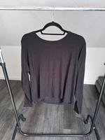 Schwarzer Pullover mit Streifen an den Armen - Amisu Größe XS Niedersachsen - Lünne Vorschau