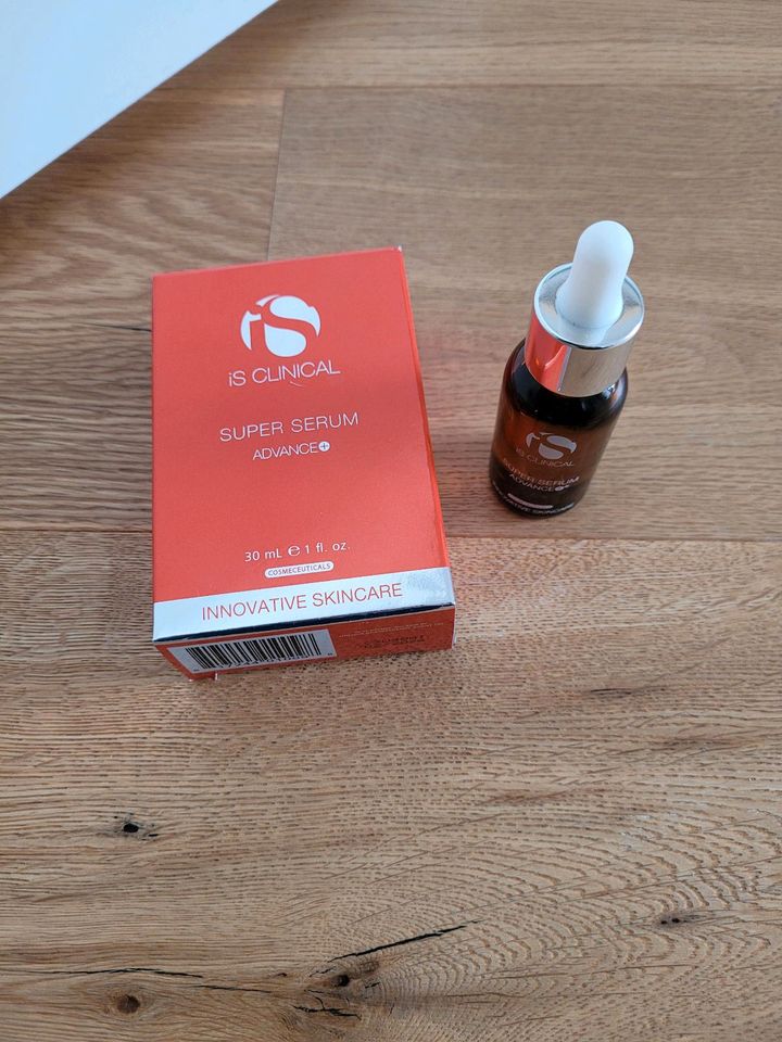 IS Clinical Superserum Advance + 30ml in Wiesbaden