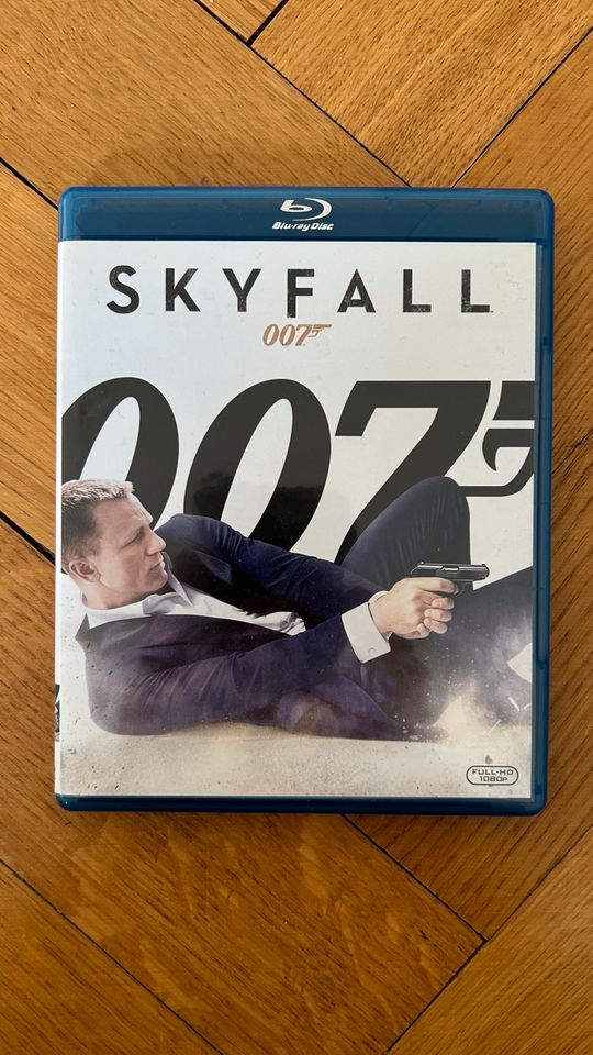 Blueray James Bond 007 SKYFALL, neuwertiger Zustand in Herford