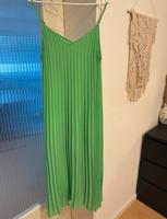 Damen Kleid maxikleid Sommerkleid grün S 36 Amisu Faltenkleid Bayern - Gunzenhausen Vorschau