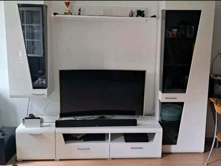 Wohnwand Wohnzimmerschrank Hängeschränke TV-board in Maulbronn