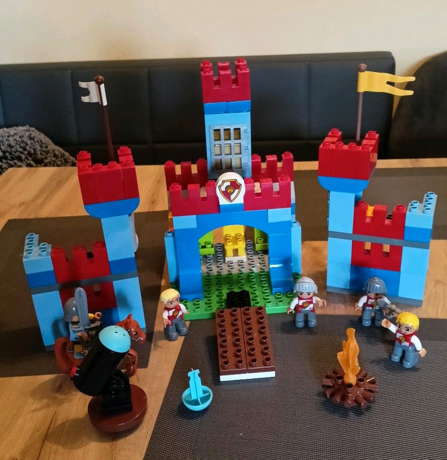 Lego Duplo, große Schlossburg in Augsburg