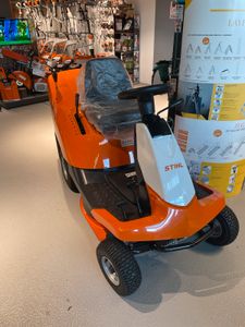 Stihl Rasenmäher-Traktor RT 4082 bei Agrocenter Bozen online