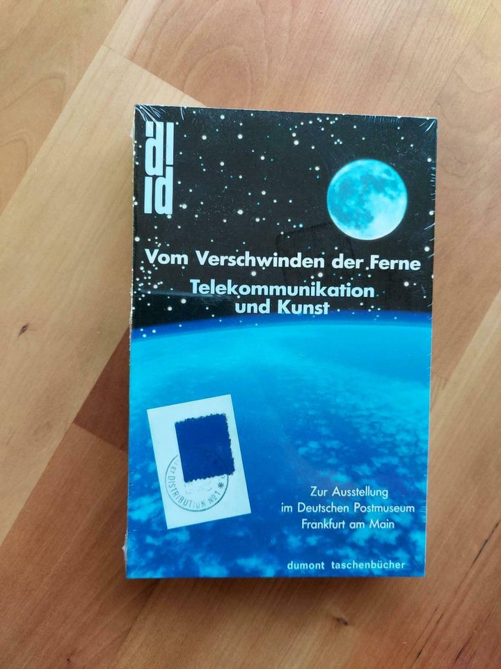 Buch "Vom Verschwinden der Ferne - Telekommunikation und Kunst in Groß-Umstadt
