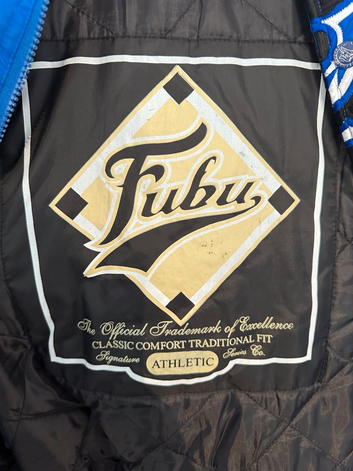 Original Fubu 05 Bomberjacke Größe M - Hiphop  90er - Top Zustand in Heusweiler