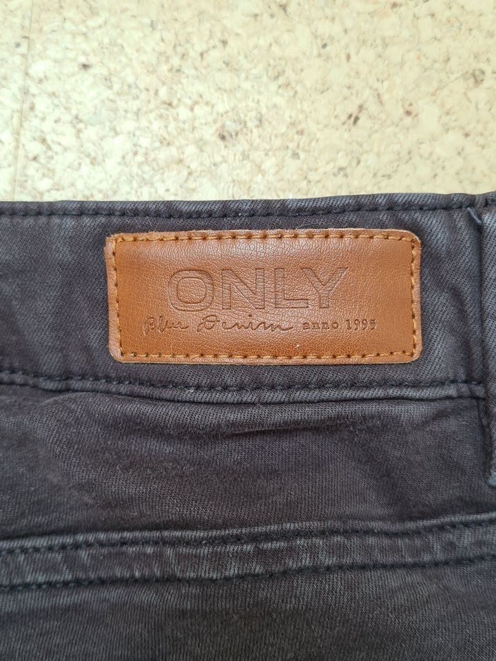 Jeans von Only 36 (Damengröße = S)/32 in Oldenburg