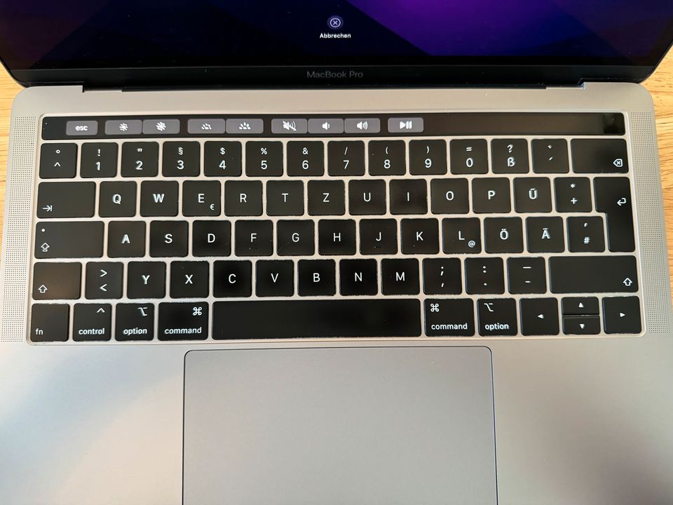 MacBook Pro 2019 13“ in Hamburg