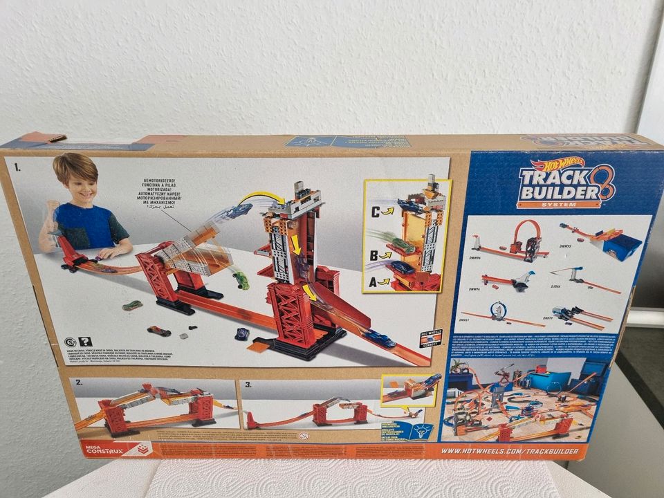 HOT WHEELS TRACK BUILDER SYSTEM in Duisburg