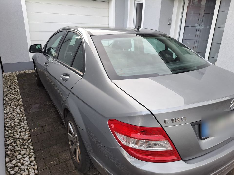 Mercedes C180 Kompressor W204 Automatik in Bexbach