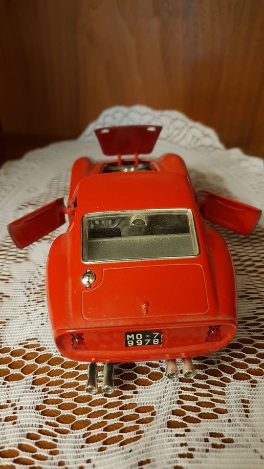 Modellauto - Ferrari in Buxtehude