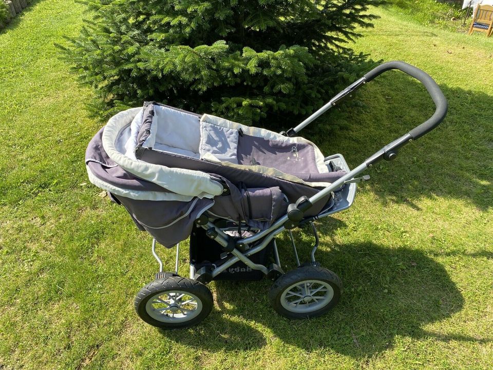 Kinderwagen in Meschede