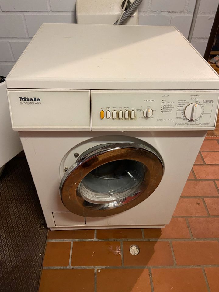 Waschmaschine Miele Novotronic 823 defekt in Mönchengladbach