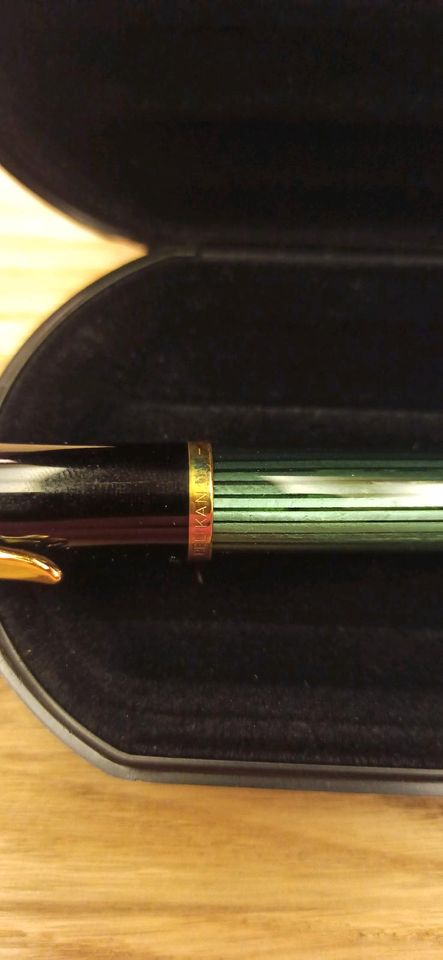 Pelikan M400 Kolbenfüller 14 Karat Gold Feder in Oberhausen