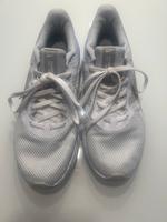 Nike Downshifter Sneaker Gr. 40 in weiß Bayern - Waldkirchen Vorschau