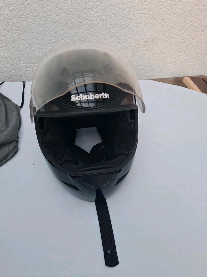 Schuberth Motorrad Helm in Katzenelnbogen