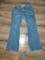 Jeans Hose blaue Jeans mit runden Nieten von Arizona Gr.L Baden-Württemberg - Eberdingen Vorschau
