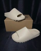 Yeezy Slide / Bone|Bone|Bone Saarbrücken-Mitte - St Johann Vorschau