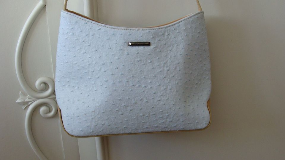 Damen Handtasche  Leder  NEU in Masburg