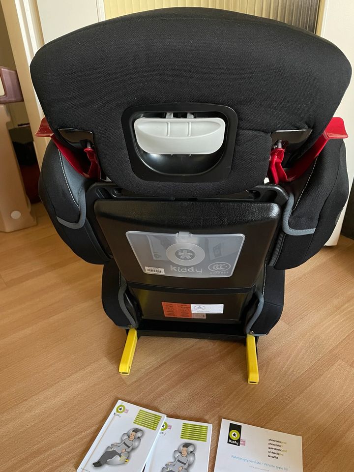 Kiddy Smart Fix - Kindersitz 15-36 Kg - sehr gut erhalten in Hamburg