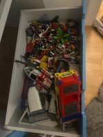 Komplette Kiste Playmobil,  ca. 200Figuren, Fahrzeuge und Zubehör Hamburg-Mitte - Hamburg Neustadt Vorschau