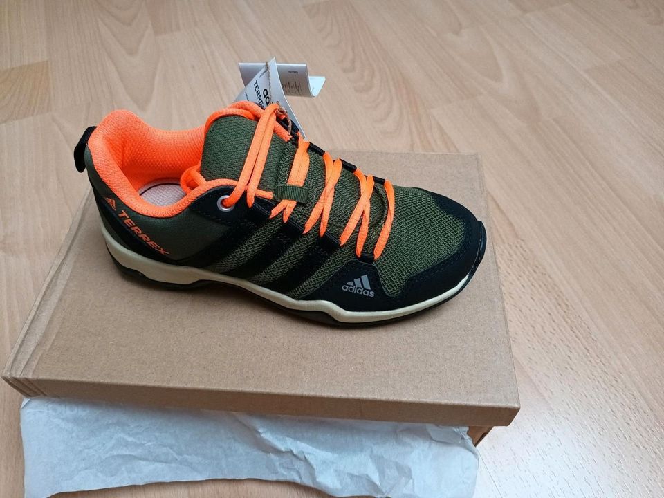 Adidas TERREX AX2R K Junge Outdoor Gr 33 neu in Empfingen