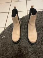 Boots Stiefeletten Stiefel beige Gr. 38 Niedersachsen - Emmerthal Vorschau