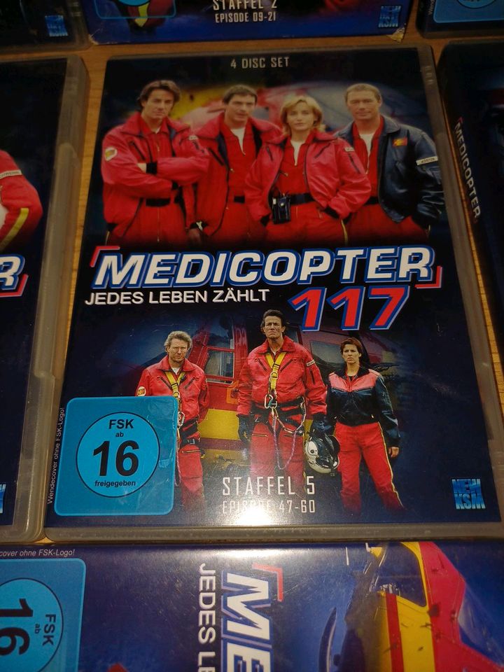 MEDICOPTER 117 DVDS in Selters