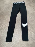 ### Nike Leggings mit elastischem Logo Bund sehr gut erhalten ### Niedersachsen - Wolfsburg Vorschau