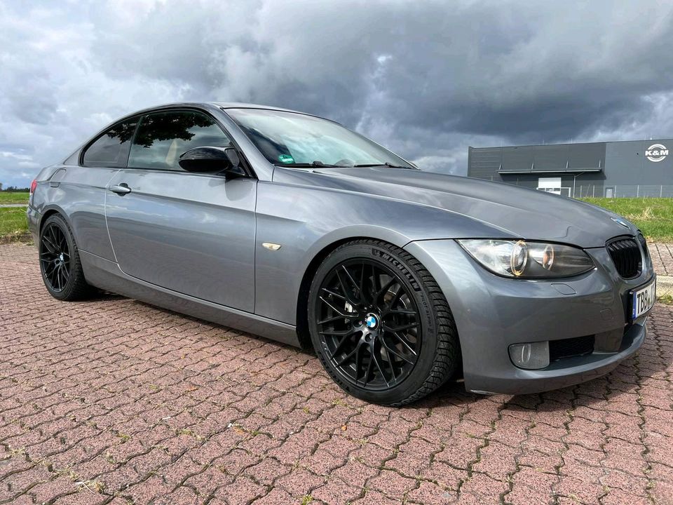 BMW 330D E92 M57 in Wertheim