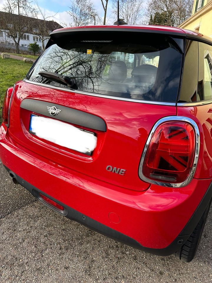 MINI One / Automatik + JCW + Navi + LED + SHZ + Keyless in Ludwigsburg