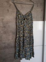 Midikleid L 40 Kleid Blumen Muster bunt blau gelb schwarz Bayern - Baiersdorf Vorschau