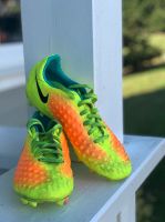 Nike Kinder-Fußballschuhe Gr. 36,5 Mecklenburg-Vorpommern - Bergen auf Rügen Vorschau