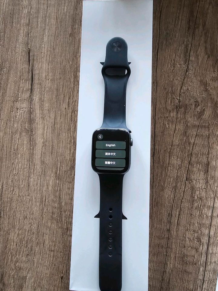 Apple Watch Serie 4 in Netphen