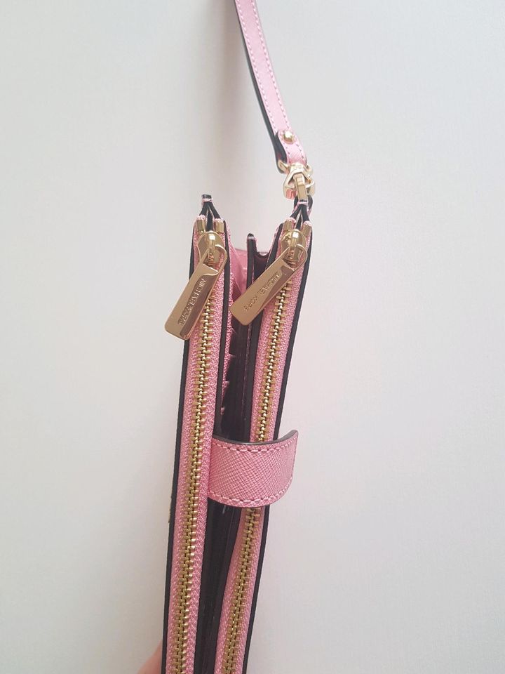Michael Kors Clutch / Smartphone Brieftasche rosa NEU in Schwelm